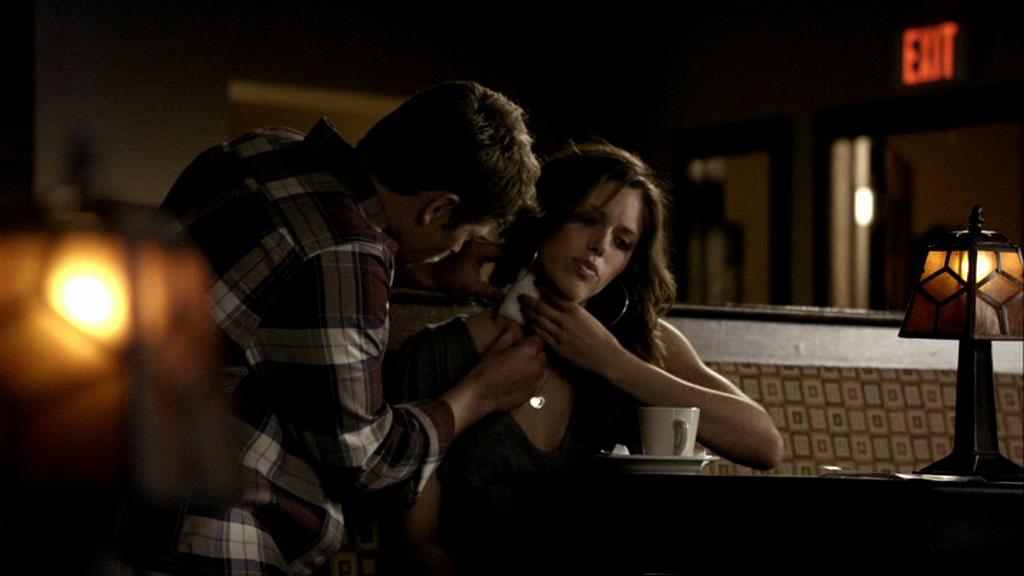 VampireDiariesWorld_dot_org-1x02TheNightOfTheComet01958.jpg
