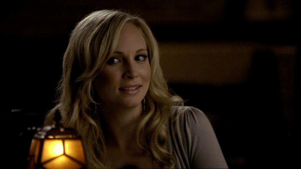 VampireDiariesWorld_dot_org-1x02TheNightOfTheComet02025.jpg VampireDiariesWorld_dot_org-1x02TheNightOfTheComet02025.jpg