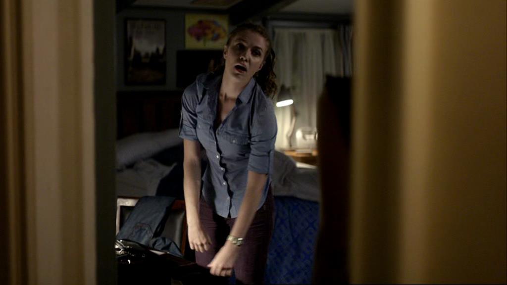 VampireDiariesWorld_dot_org-1x02TheNightOfTheComet02040.jpg VampireDiariesWorld_dot_org-1x02TheNightOfTheComet02040.jpg