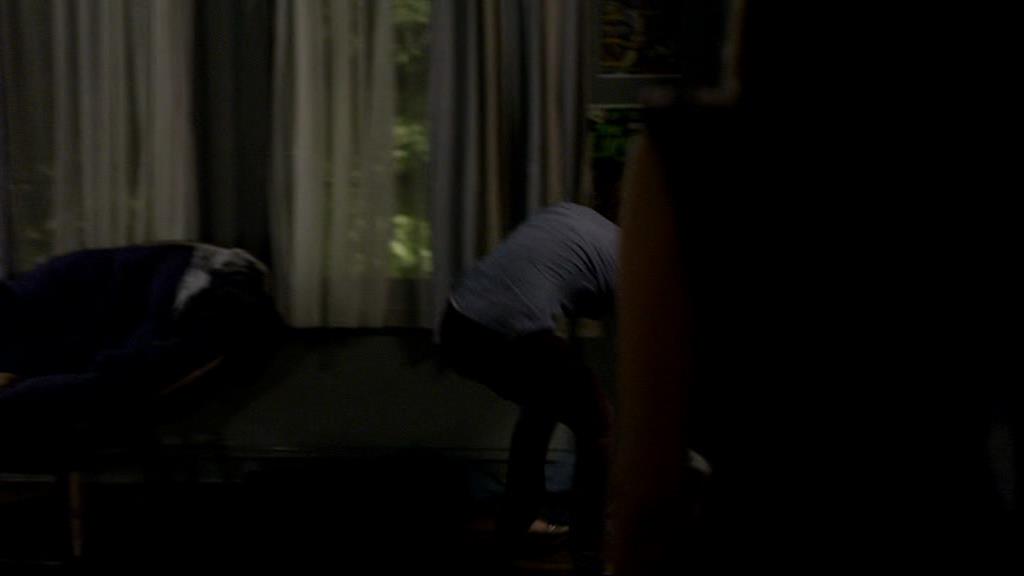 VampireDiariesWorld_dot_org-1x02TheNightOfTheComet02049.jpg VampireDiariesWorld_dot_org-1x02TheNightOfTheComet02049.jpg