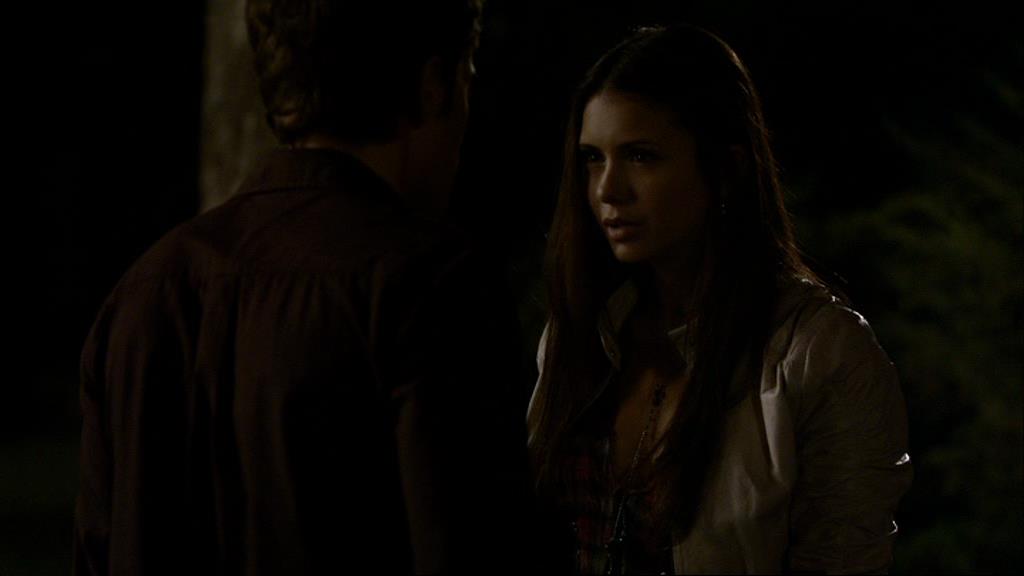 VampireDiariesWorld_dot_org-1x02TheNightOfTheComet02256.jpg VampireDiariesWorld_dot_org-1x02TheNightOfTheComet02256.jpg