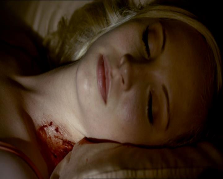 VampireDiariesWorld_dot_org-1x03FridayNightBites0019.jpg
