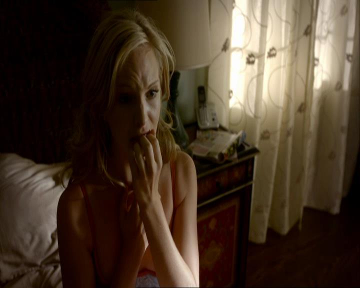 VampireDiariesWorld_dot_org-1x03FridayNightBites0039.jpg