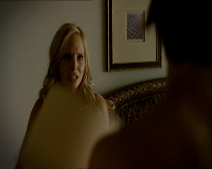 VampireDiariesWorld_dot_org-1x03FridayNightBites0094.jpg