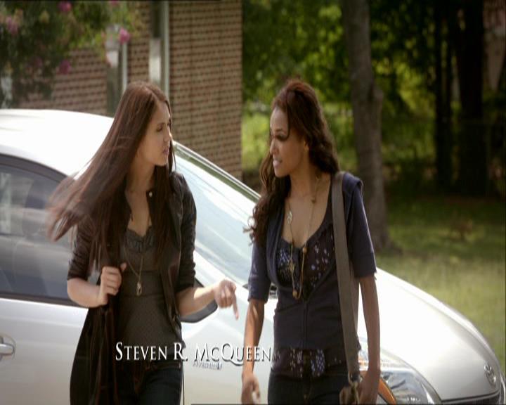 VampireDiariesWorld_dot_org-1x03FridayNightBites0134.jpg