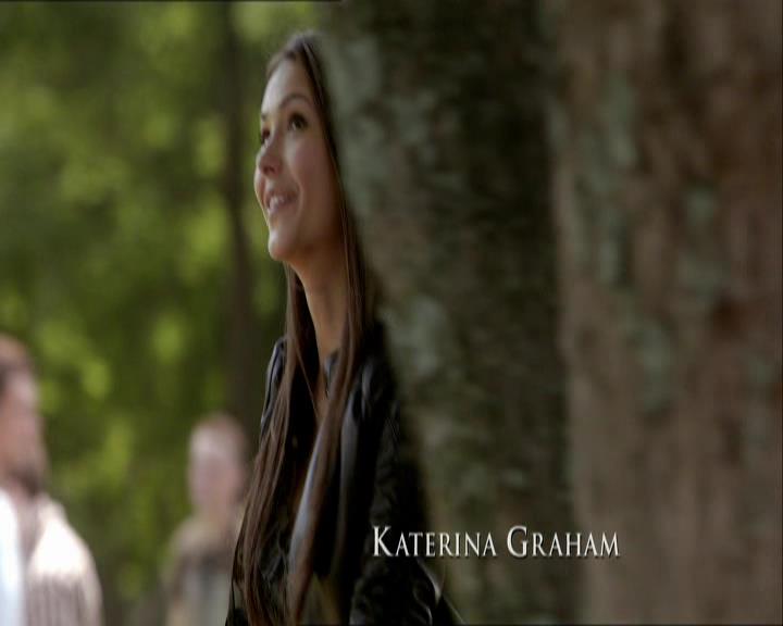 VampireDiariesWorld_dot_org-1x03FridayNightBites0140.jpg