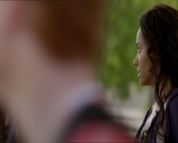 VampireDiariesWorld_dot_org-1x03FridayNightBites0143.jpg
