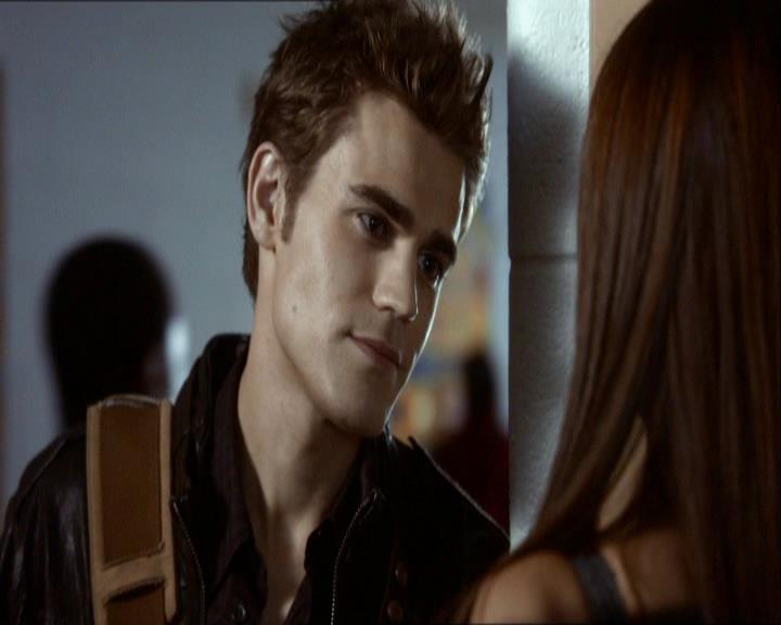 VampireDiariesWorld_dot_org-1x03FridayNightBites0313.jpg