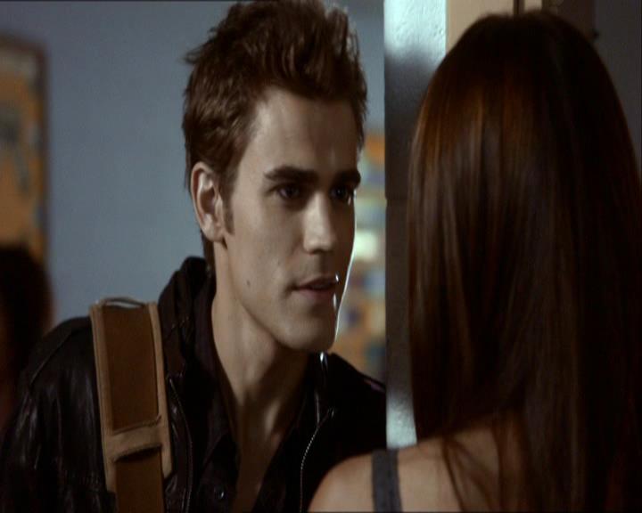 VampireDiariesWorld_dot_org-1x03FridayNightBites0321.jpg