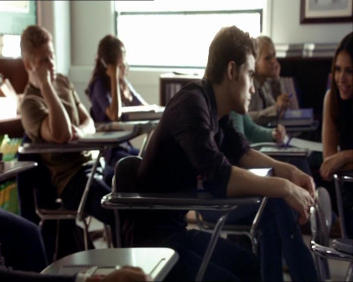 VampireDiariesWorld_dot_org-1x03FridayNightBites0349.jpg