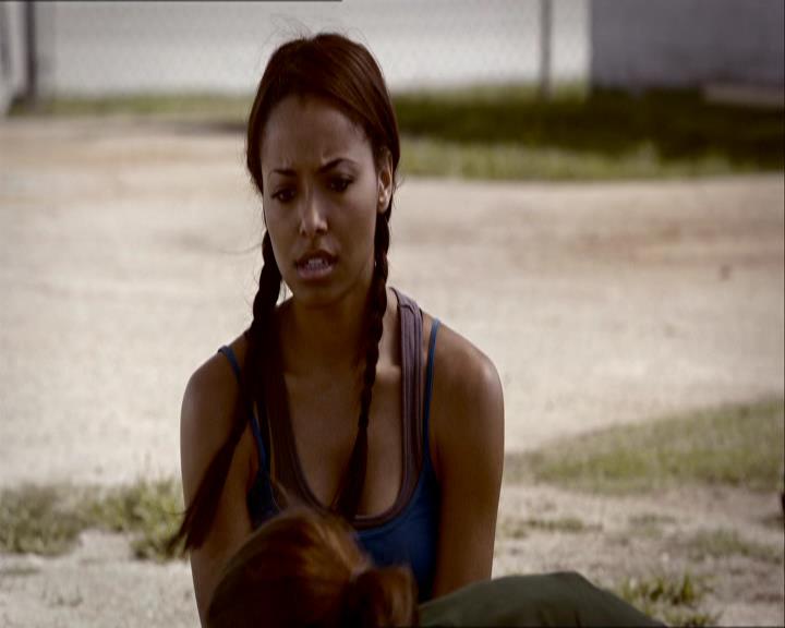 VampireDiariesWorld_dot_org-1x03FridayNightBites0492.jpg