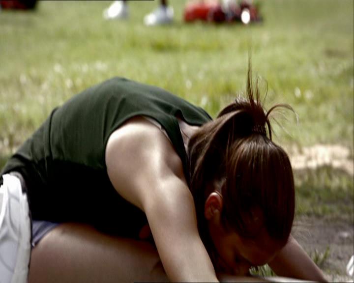 VampireDiariesWorld_dot_org-1x03FridayNightBites0494.jpg