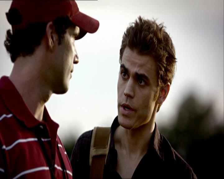 VampireDiariesWorld_dot_org-1x03FridayNightBites0509.jpg