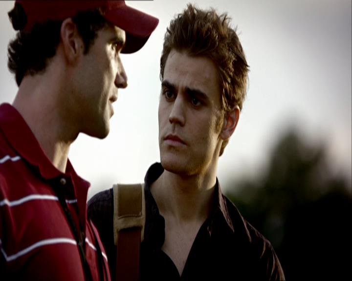 VampireDiariesWorld_dot_org-1x03FridayNightBites0523.jpg