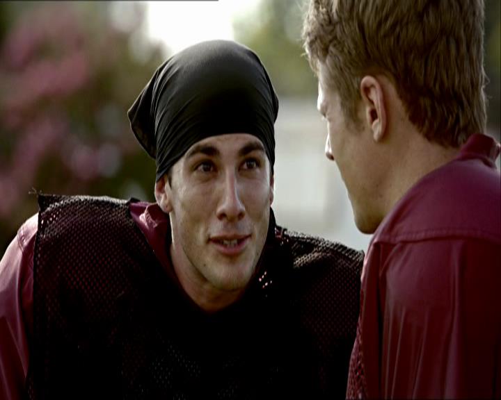 VampireDiariesWorld_dot_org-1x03FridayNightBites0536.jpg