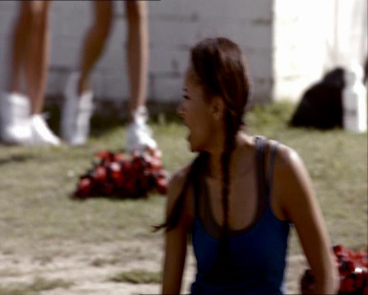 VampireDiariesWorld_dot_org-1x03FridayNightBites0553.jpg