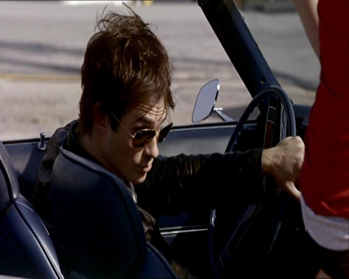 VampireDiariesWorld_dot_org-1x03FridayNightBites0562.jpg