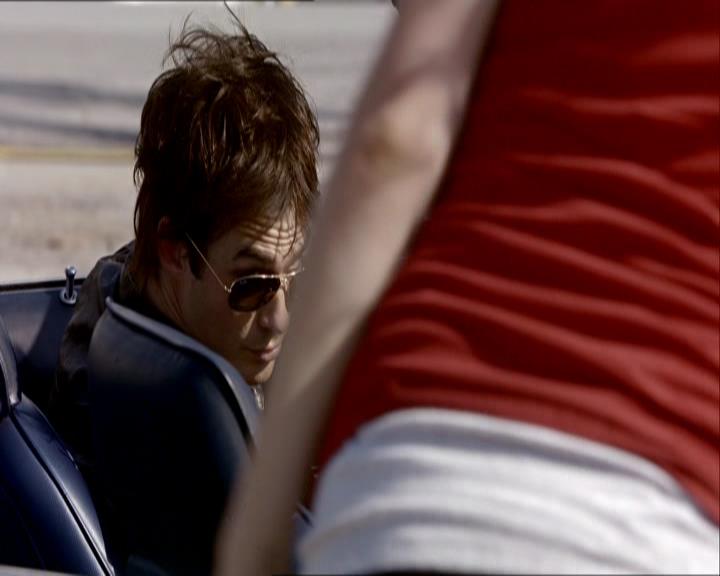 VampireDiariesWorld_dot_org-1x03FridayNightBites0563.jpg