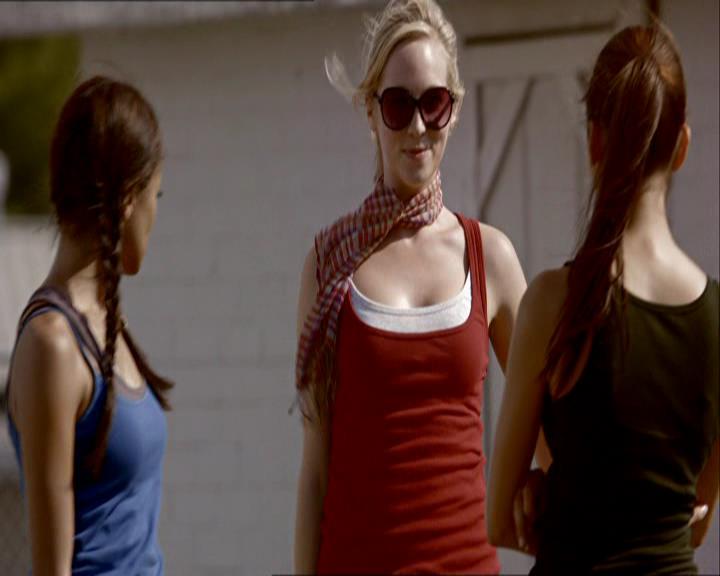 VampireDiariesWorld_dot_org-1x03FridayNightBites0566.jpg