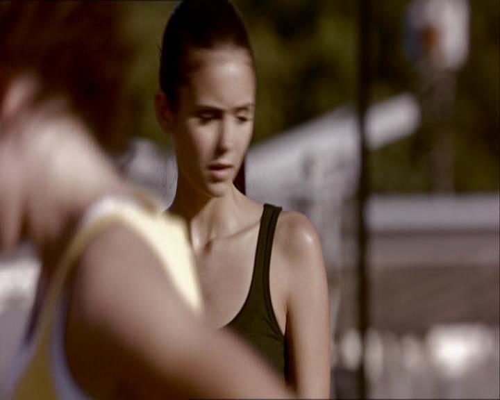 VampireDiariesWorld_dot_org-1x03FridayNightBites0596.jpg