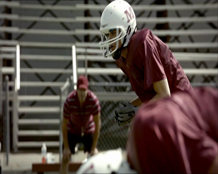 VampireDiariesWorld_dot_org-1x03FridayNightBites0611.jpg