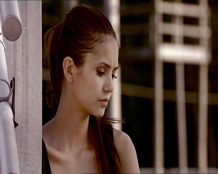 VampireDiariesWorld_dot_org-1x03FridayNightBites0673.jpg