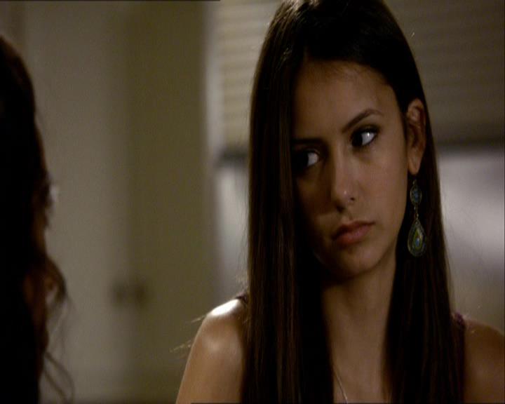 VampireDiariesWorld_dot_org-1x03FridayNightBites0874.jpg