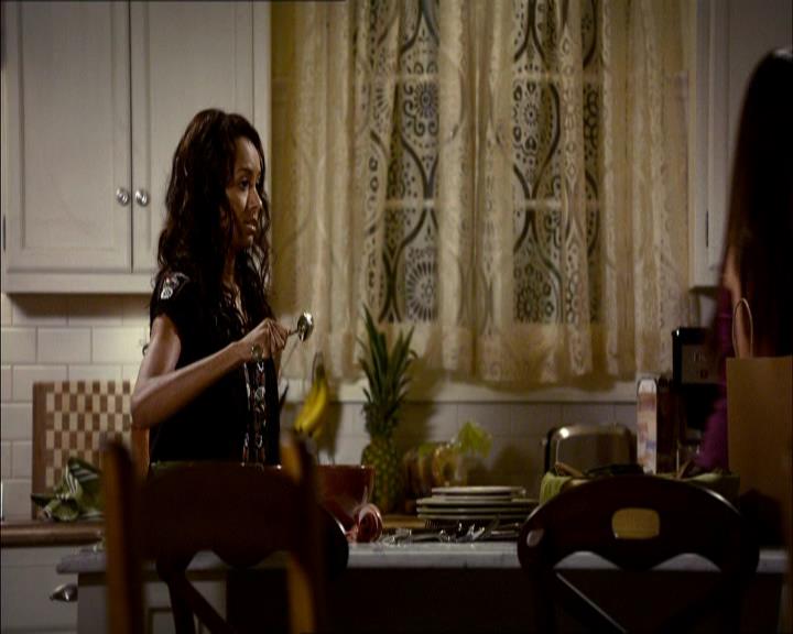 VampireDiariesWorld_dot_org-1x03FridayNightBites0879.jpg