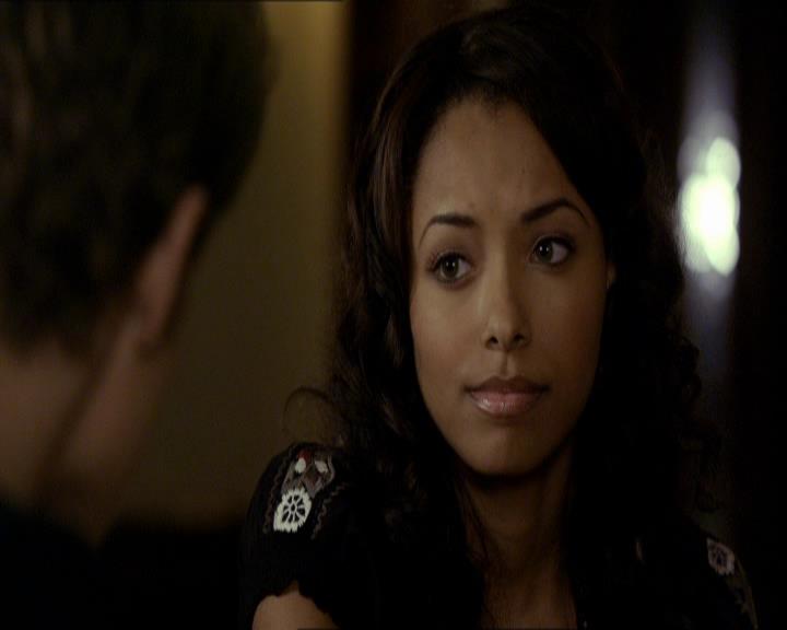 VampireDiariesWorld_dot_org-1x03FridayNightBites0955.jpg