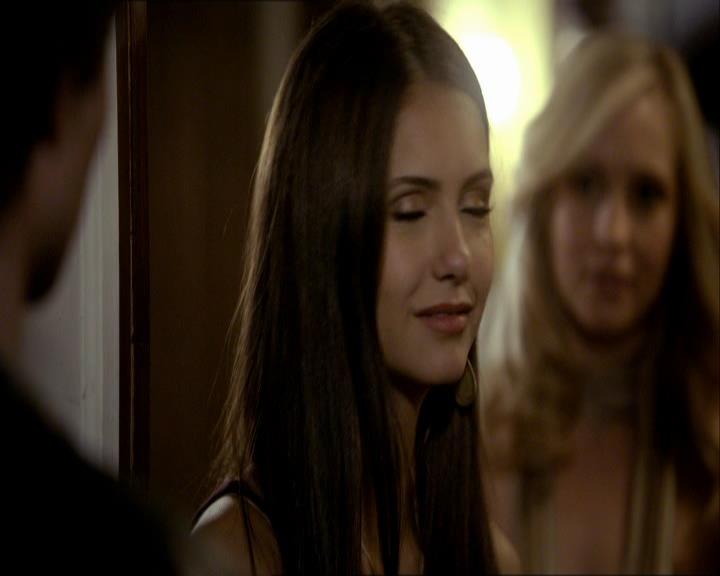 VampireDiariesWorld_dot_org-1x03FridayNightBites0997.jpg VampireDiariesWorld_dot_org-1x03FridayNightBites0997.jpg