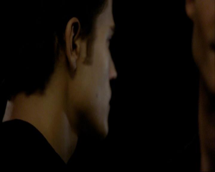 VampireDiariesWorld_dot_org-1x03FridayNightBites1003.jpg