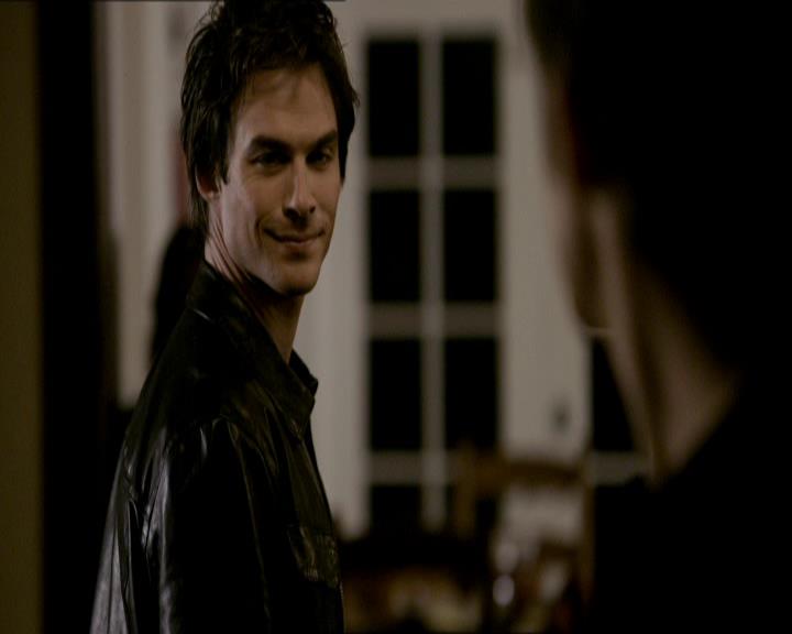 VampireDiariesWorld_dot_org-1x03FridayNightBites1011.jpg VampireDiariesWorld_dot_org-1x03FridayNightBites1011.jpg