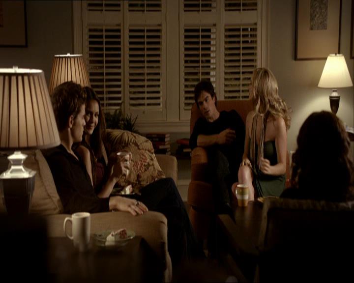 VampireDiariesWorld_dot_org-1x03FridayNightBites1025.jpg VampireDiariesWorld_dot_org-1x03FridayNightBites1025.jpg
