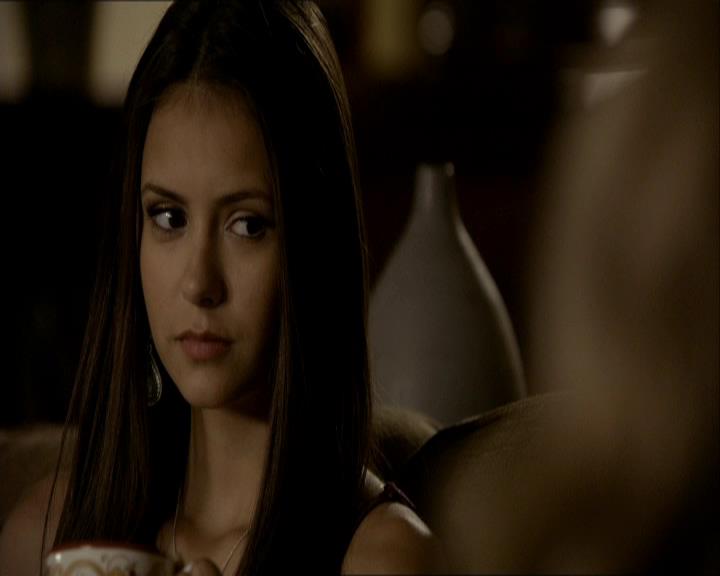 VampireDiariesWorld_dot_org-1x03FridayNightBites1041.jpg VampireDiariesWorld_dot_org-1x03FridayNightBites1041.jpg