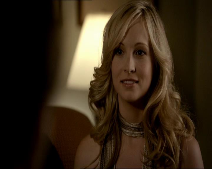VampireDiariesWorld_dot_org-1x03FridayNightBites1050.jpg VampireDiariesWorld_dot_org-1x03FridayNightBites1050.jpg