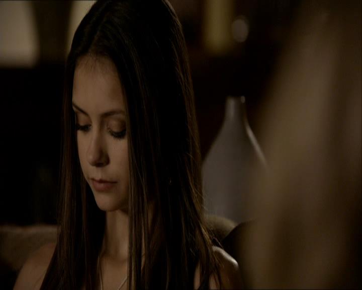 VampireDiariesWorld_dot_org-1x03FridayNightBites1058.jpg