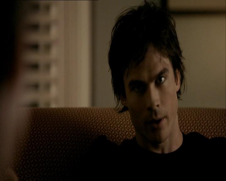 VampireDiariesWorld_dot_org-1x03FridayNightBites1067.jpg