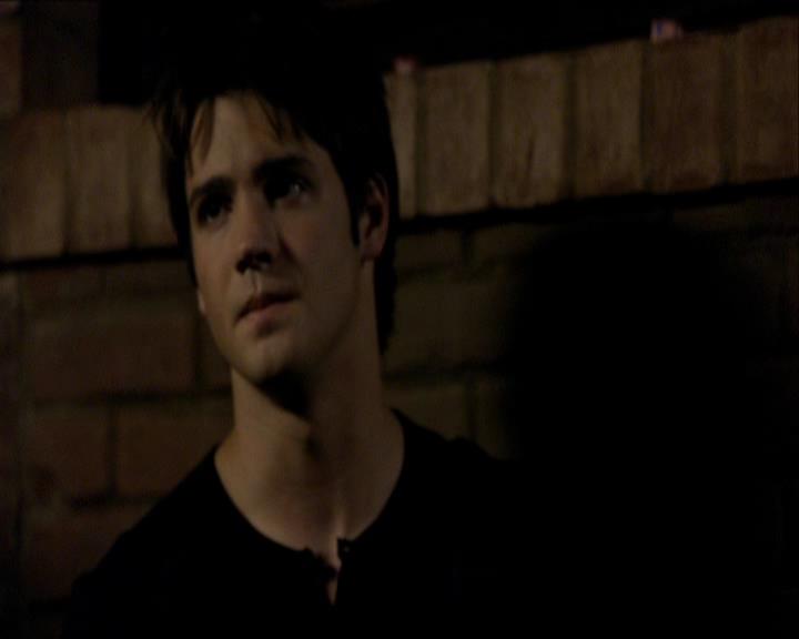 VampireDiariesWorld_dot_org-1x03FridayNightBites1098.jpg VampireDiariesWorld_dot_org-1x03FridayNightBites1098.jpg