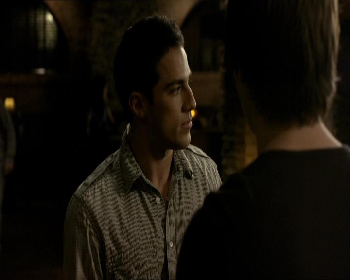 VampireDiariesWorld_dot_org-1x03FridayNightBites1110.jpg VampireDiariesWorld_dot_org-1x03FridayNightBites1110.jpg