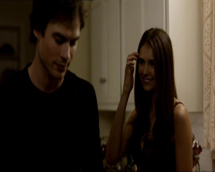 VampireDiariesWorld_dot_org-1x03FridayNightBites1145.jpg