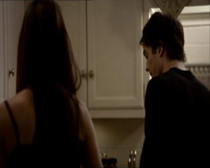 VampireDiariesWorld_dot_org-1x03FridayNightBites1147.jpg