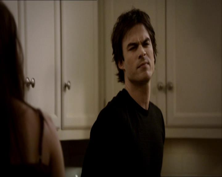 VampireDiariesWorld_dot_org-1x03FridayNightBites1164.jpg