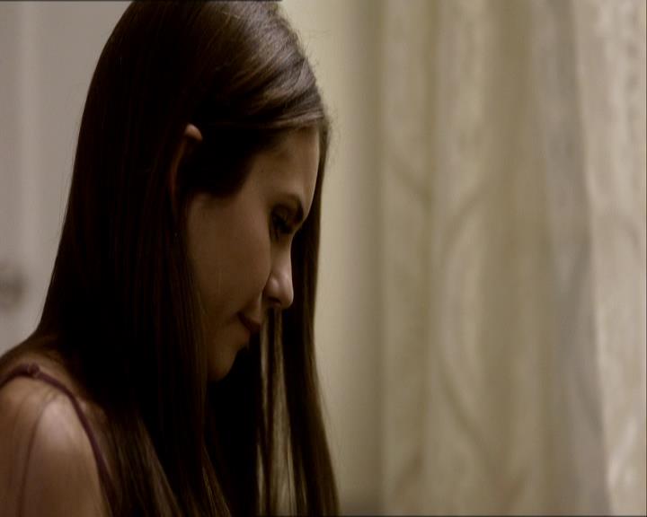 VampireDiariesWorld_dot_org-1x03FridayNightBites1168.jpg