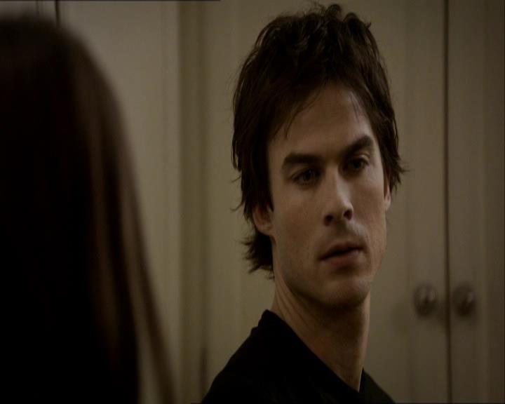 VampireDiariesWorld_dot_org-1x03FridayNightBites1171.jpg