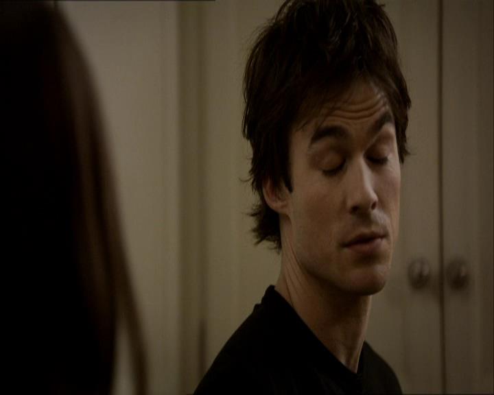 VampireDiariesWorld_dot_org-1x03FridayNightBites1173.jpg