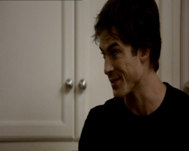 VampireDiariesWorld_dot_org-1x03FridayNightBites1189.jpg