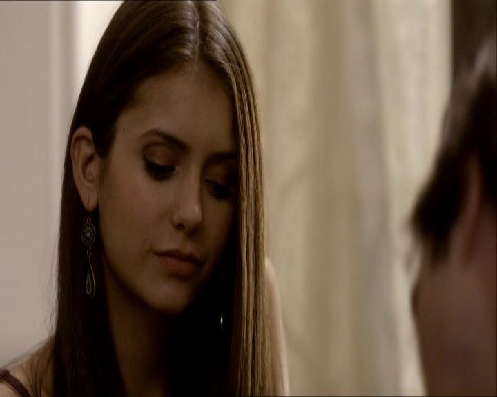 VampireDiariesWorld_dot_org-1x03FridayNightBites1190.jpg