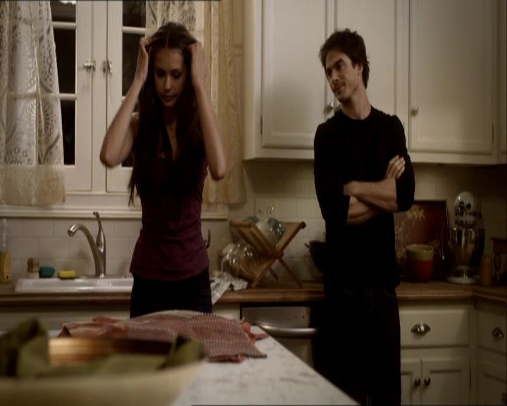 VampireDiariesWorld_dot_org-1x03FridayNightBites1199.jpg