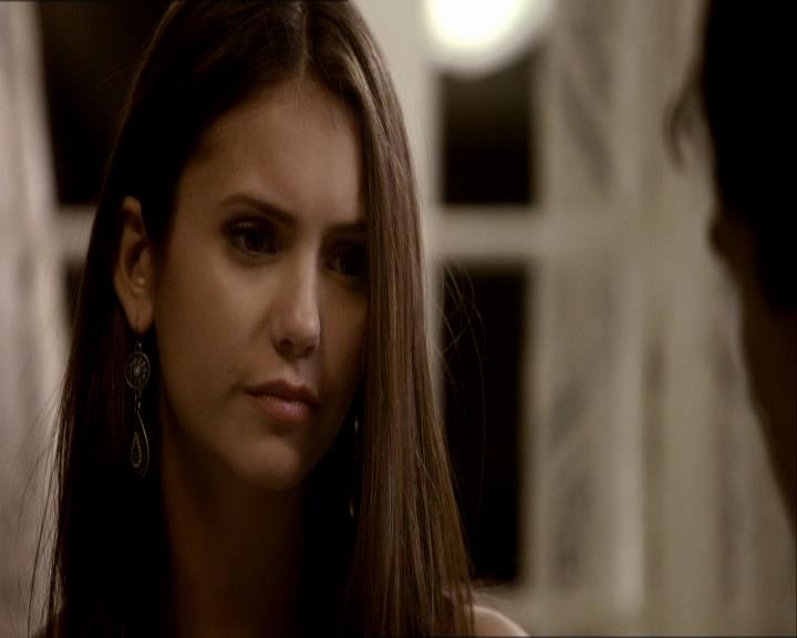 VampireDiariesWorld_dot_org-1x03FridayNightBites1248.jpg VampireDiariesWorld_dot_org-1x03FridayNightBites1248.jpg
