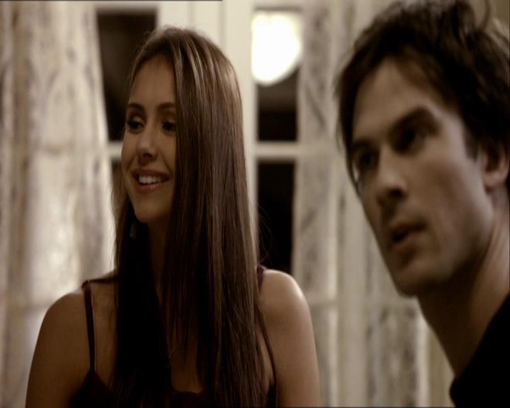 VampireDiariesWorld_dot_org-1x03FridayNightBites1251.jpg